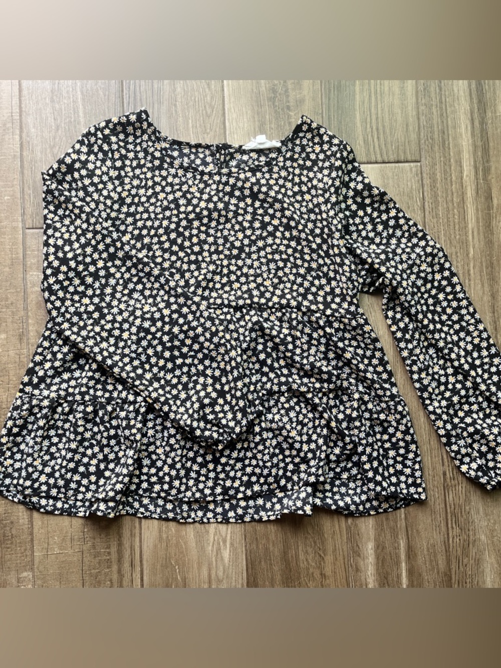 Hippie Rose Black Long-Sleeve Daisy Peplum Tunic